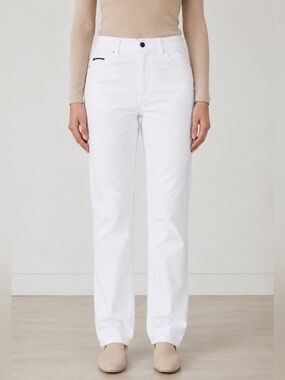 Chicos corduroy pants winter white Chicos size 1 USA size 8-10